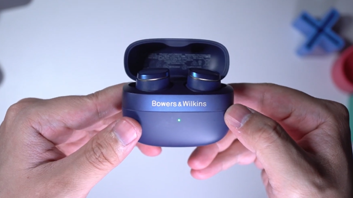 AWESOME sound! But 🤔 B&W Pi8 review vs Pi7 S2, Denon, Sony